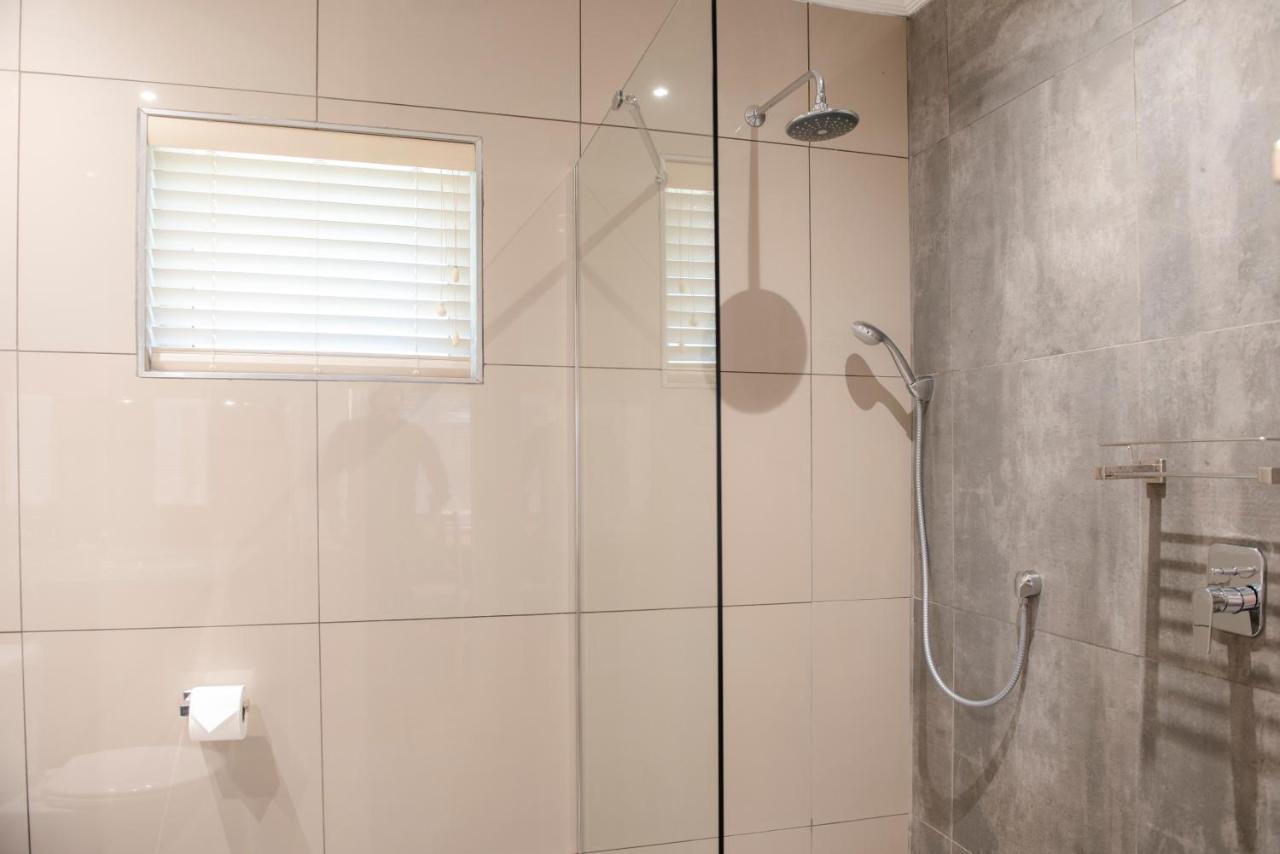 Palm Park Hotel Lephalale Dış mekan fotoğraf